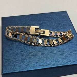 Women’s laminated gold‎ bracelet 7in long new